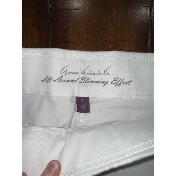 Gloria Vanderbilt All Around Slimming Avery Capri Jeans Women's 14 WHITE EUC - Picture 3 of 6